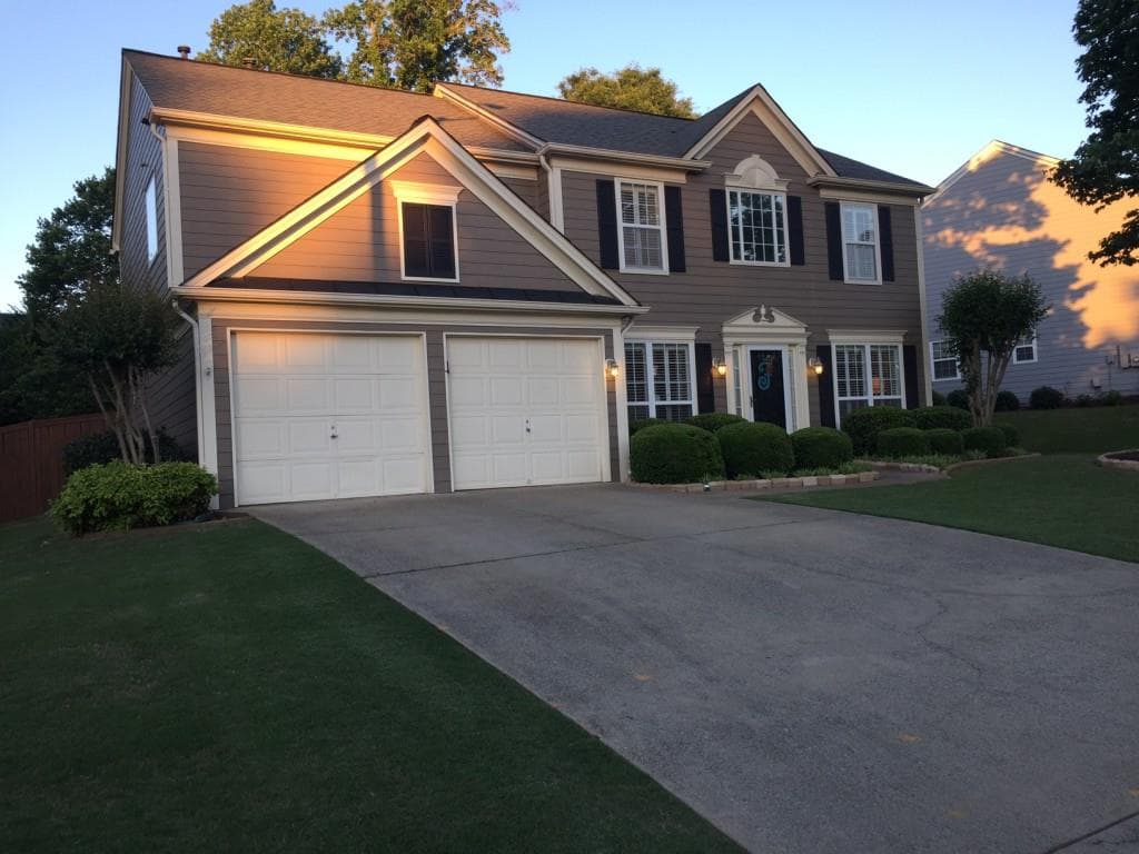 3 bedroom, 2,121 sq ft single family residence sold at 3483 Chastain Glen Lane, Marietta, GA 30066