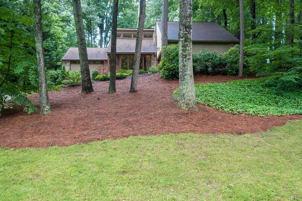 5 bedroom, 4,606 sq ft single family residence sold at 3005 Roxburgh Drive, Roswell, GA 30076