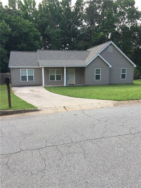 3 bedroom, 1,450 sq ft single family residence sold at 4343 Hillview Drive, Acworth, GA 30101