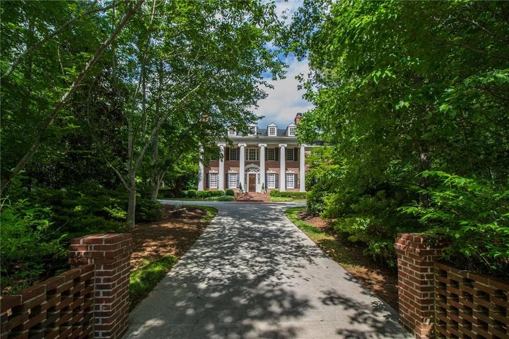 6 bedroom, 9,137 sq ft single family residence sold at 3722 Rock Ivy Trail, Roswell, GA 30075