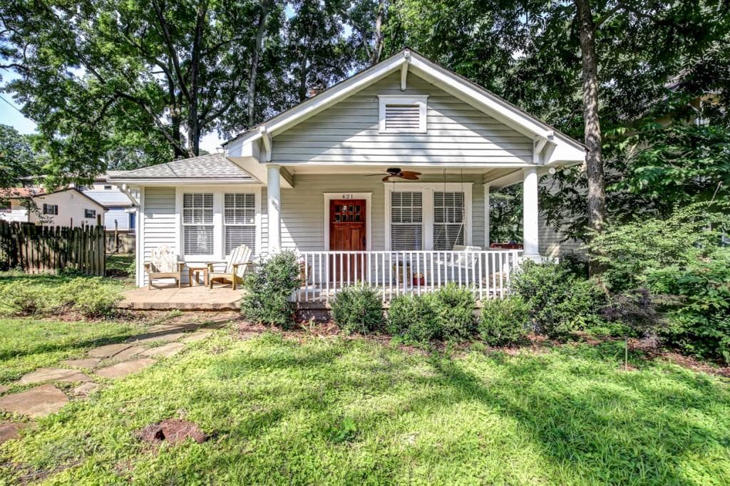 3 bedroom, 1,215 sq ft single family residence sold at 421 2nd Avenue, Atlanta, GA 30317