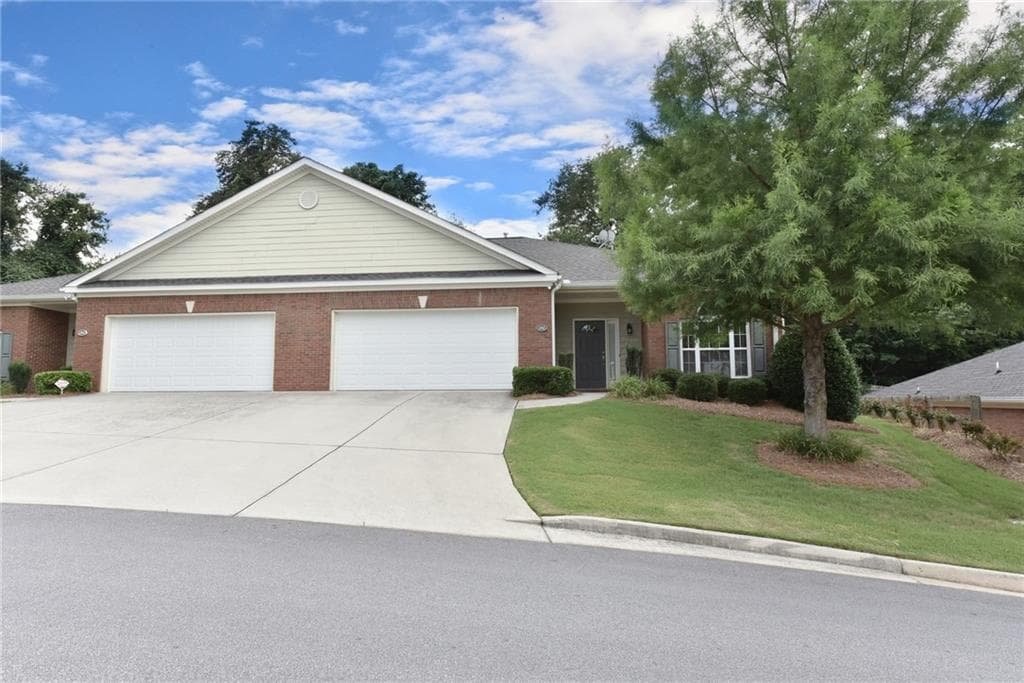 152 SENIOR Circle 152, Gainesville, GA 30501 — most recent listing photo