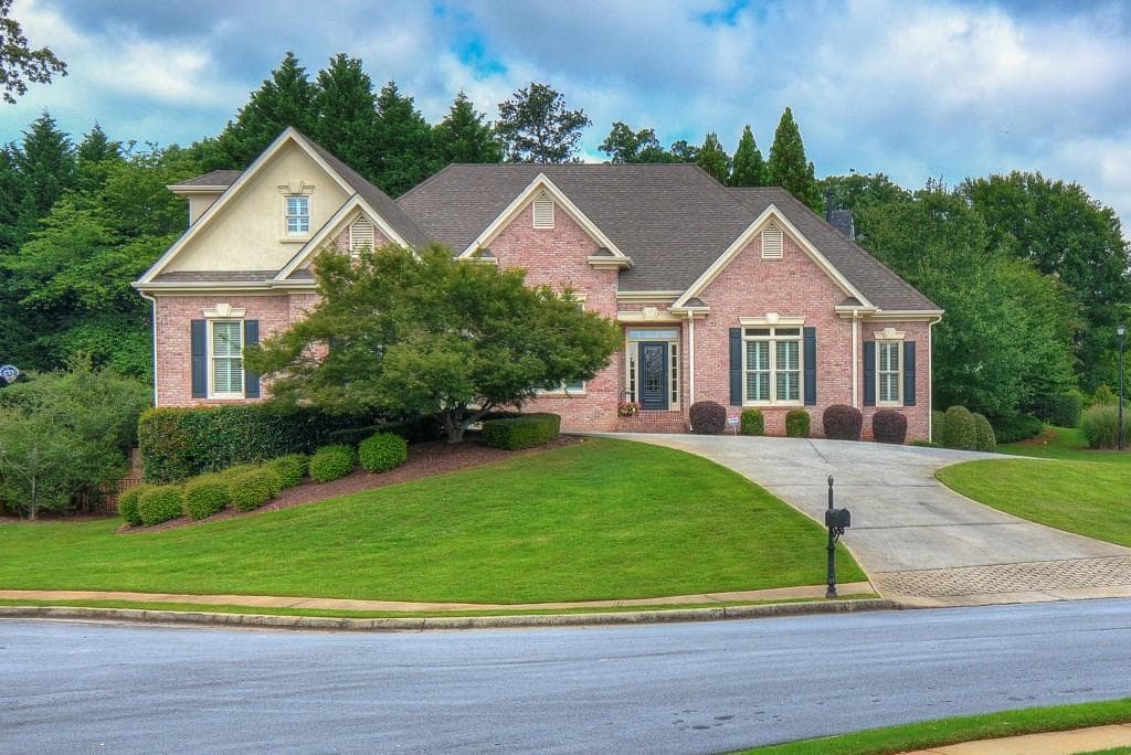 4 bedroom, 2,737 sq ft single family residence sold at 981 Chadwick Park Drive, Lawrenceville, GA 30045