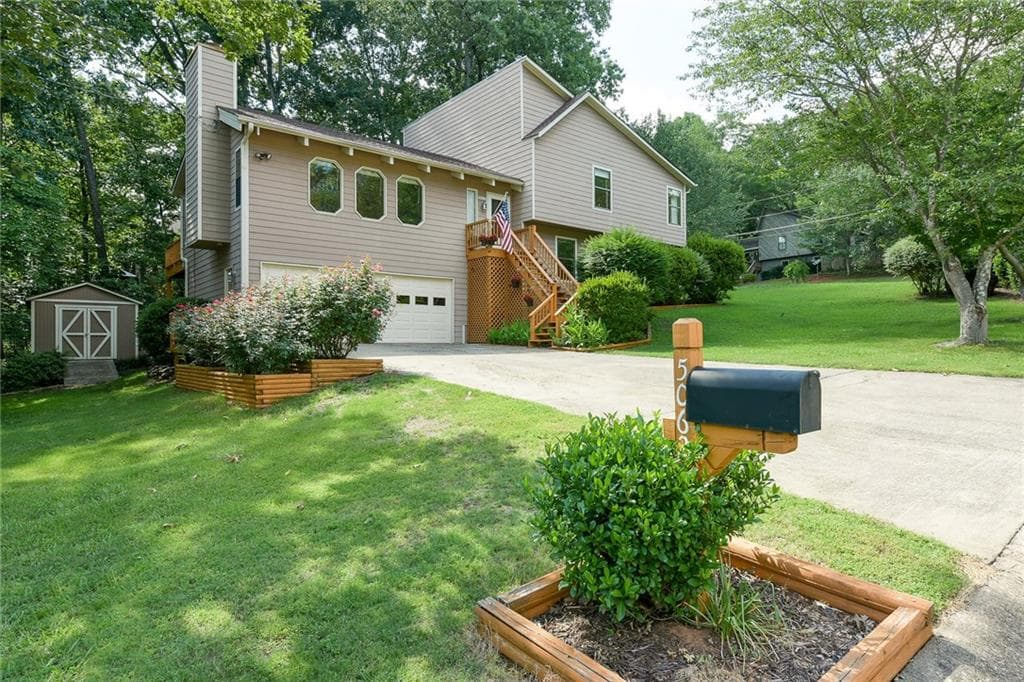 5062 Ravenwood Drive, Marietta, GA 30066 — most recent listing photo