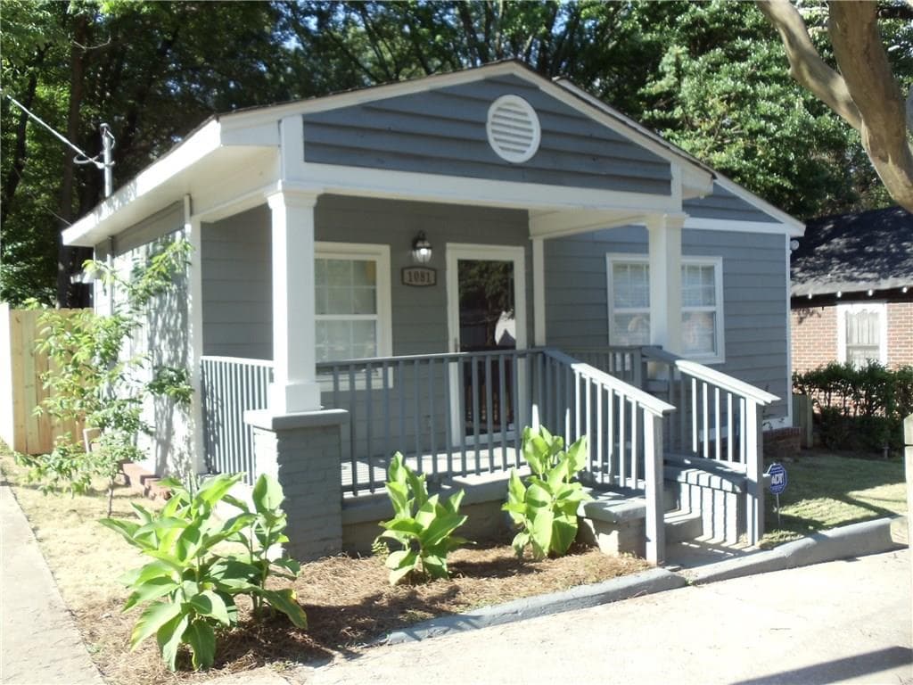 3 bedroom single family residence sold at 1081 Ashby Grove, Atlanta, GA 30314