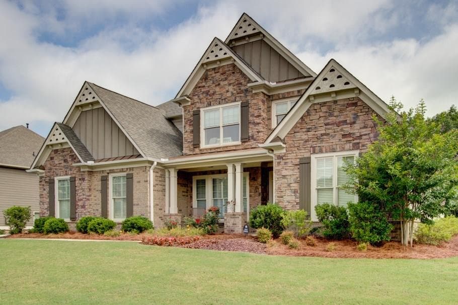 5 bedroom single family residence sold at 6664 Trailside Drive, Flowery Branch, GA 30542