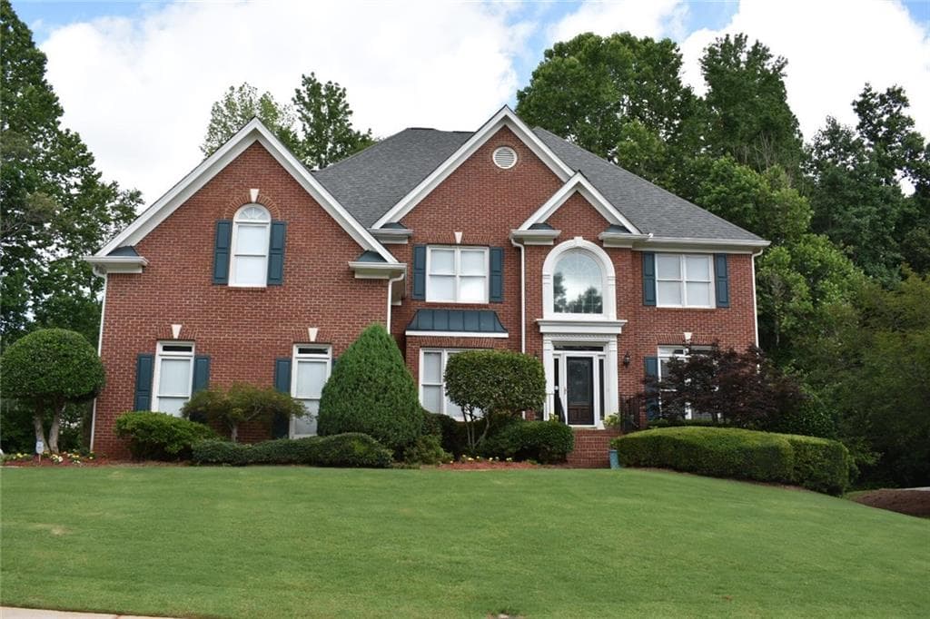 5 bedroom, 4,721 sq ft single family residence sold at 1241 Chadwick Lakes Drive, Lawrenceville, GA 30043