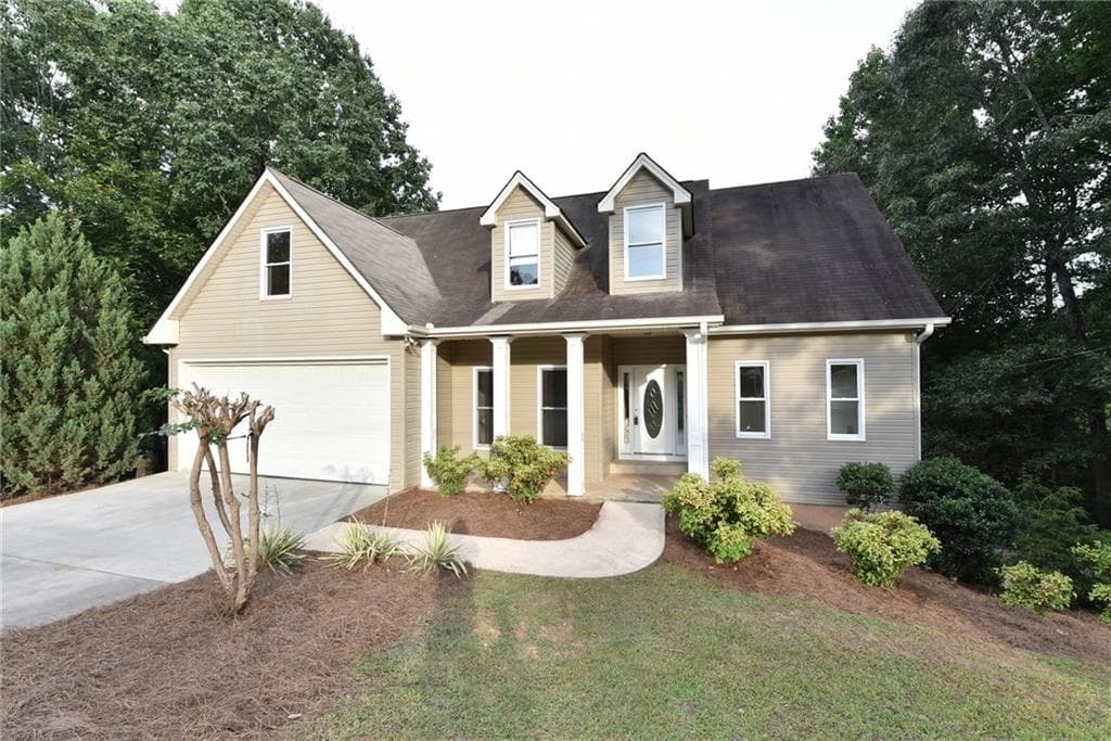 4 bedroom, 1,475 sq ft single family residence sold at 2041 Elm Tree Terrace, Buford, GA 30518