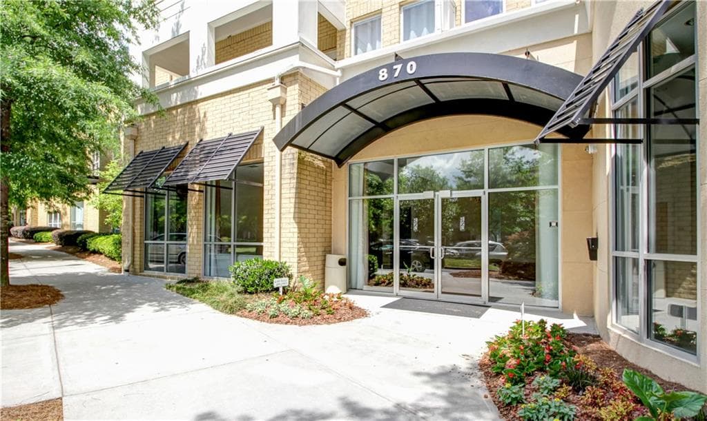 1 bedroom, 810 sq ft condominium sold at 870 Inman Village Parkway 321, Atlanta, GA 30307