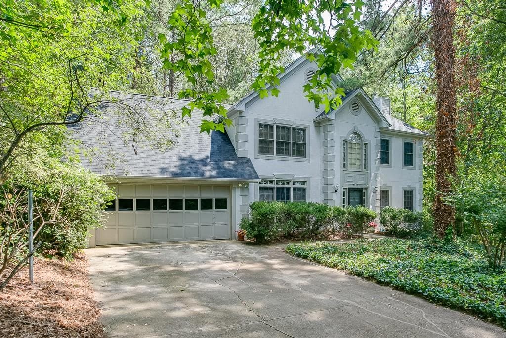 4 bedroom, 1,998 sq ft single family residence sold at 2259 HILLBRIAR Drive, Buford, GA 30518