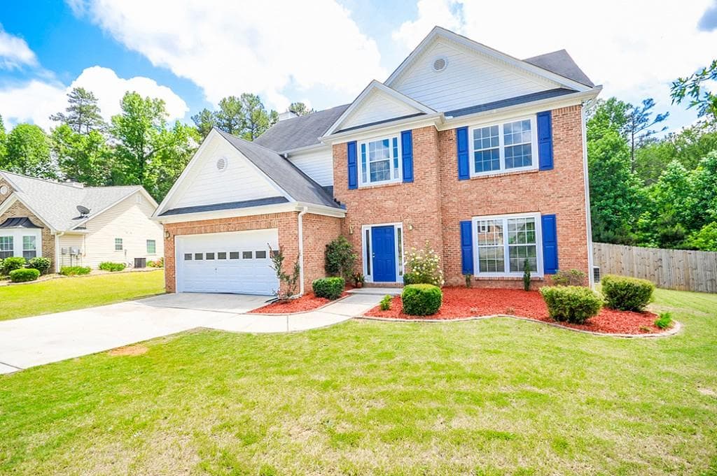 3 bedroom, 2,370 sq ft single family residence sold at 3010 Victoria Park Drive, Buford, GA 30519