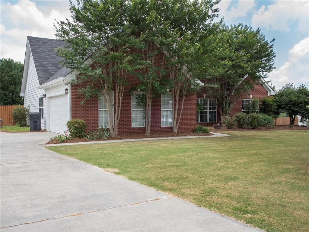 3 bedroom, 2,067 sq ft single family residence sold at 3787 Thompson Mill Road, Buford, GA 30519