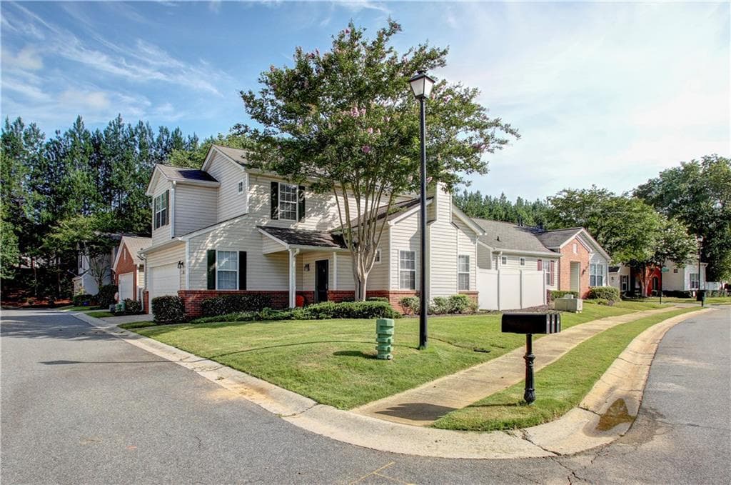 2 bedroom, 1,279 sq ft single family residence sold at 393 Windcroft Circle, Acworth, GA 30101