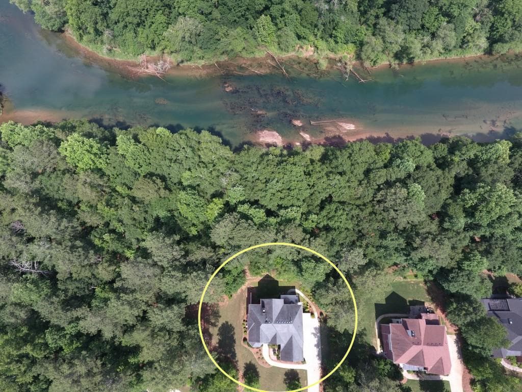 5 bedroom, 3,928 sq ft single family residence sold at 735 River Cliff Court, Suwanee, GA 30024