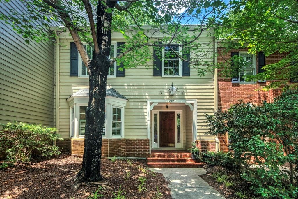 205 Bainbridge Drive, Atlanta, GA 30327 — most recent listing photo