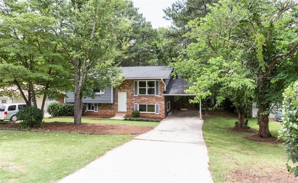 4 bedroom, 1,933 sq ft single family residence sold at 2896 Gwendon Terrace, Decatur, GA 30034