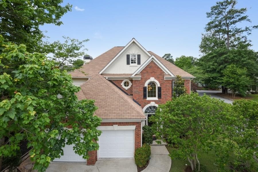 3 bedroom, 2,249 sq ft single family residence sold at 2254 Wayside Drive, Brookhaven, GA 30319