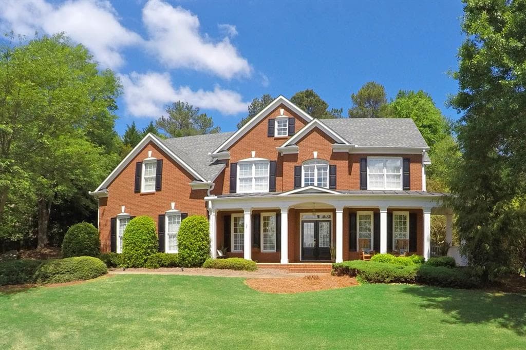 5 bedroom, 3,113 sq ft single family residence sold at 810 River Mist Drive, Suwanee, GA 30024