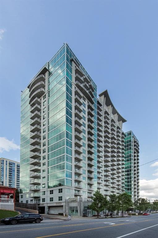 2 bedroom, 1,003 sq ft condominium sold at 250 Pharr Road 1009, Atlanta, GA 30305