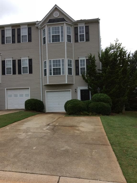2 bedroom, 1,232 sq ft townhouse sold at 4452 Thorngate Lane, Acworth, GA 30101
