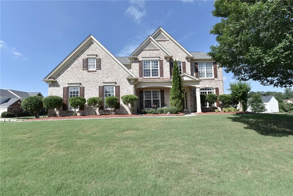5 bedroom, 2,912 sq ft single family residence sold at 11105 Thames Lane, Suwanee, GA 30024