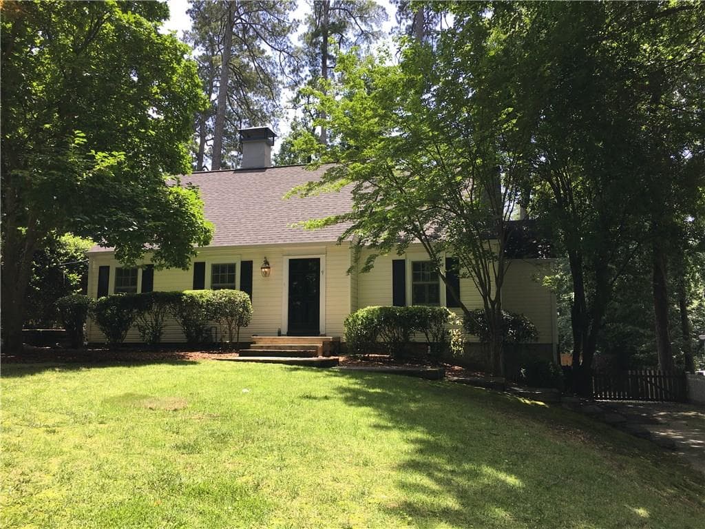 3 bedroom, 2,180 sq ft single family residence sold at 70 Lakeland Drive, Atlanta, GA 30305