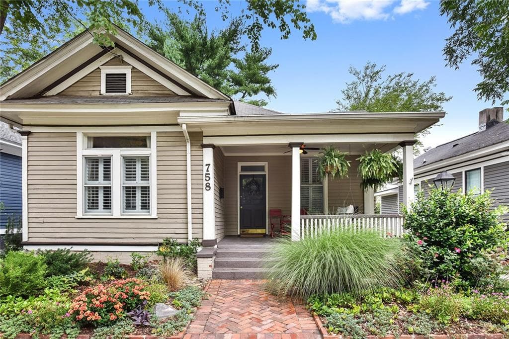 2 bedroom, 1,342 sq ft single family residence sold at 758 Lake Avenue, Atlanta, GA 30307