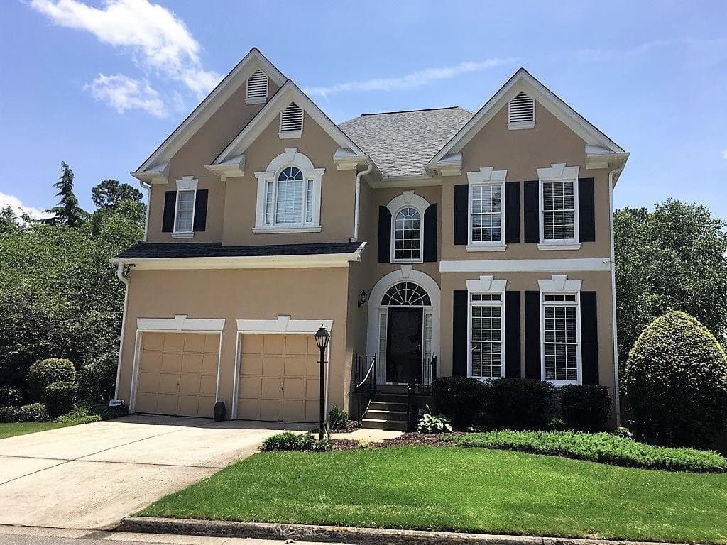 2019 Beaumont Lane, Dunwoody, GA 30338 — most recent listing photo