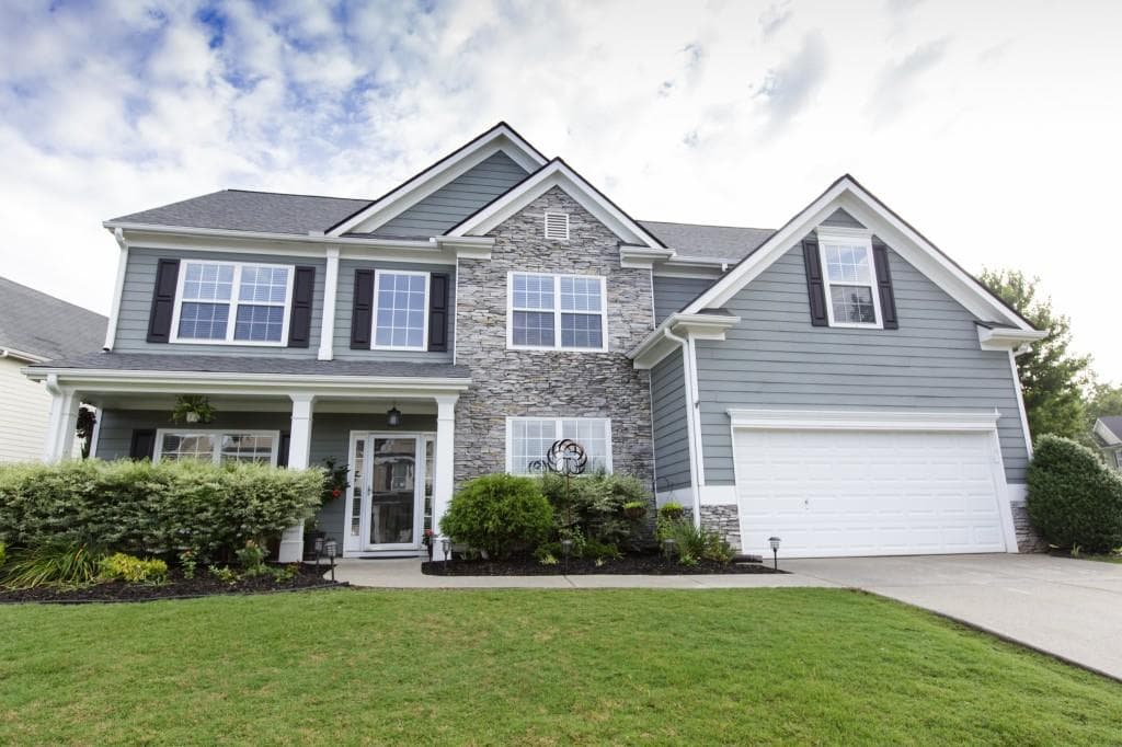 5 bedroom, 2,922 sq ft single family residence sold at 3168 Forest Grove Trail, Acworth, GA 30101