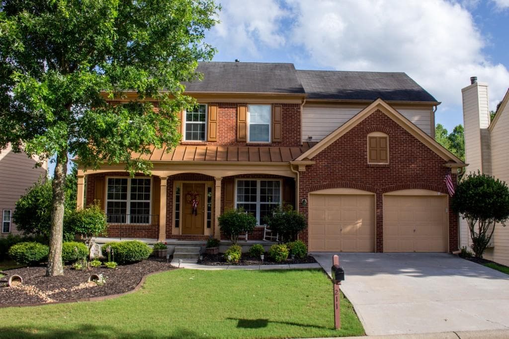 4 bedroom, 3,468 sq ft single family residence sold at 211 Revillion Way, Woodstock, GA 30188