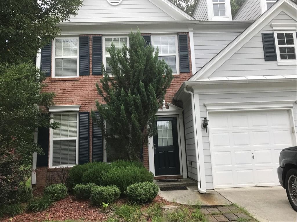 3 bedroom, 2,003 sq ft single family residence sold at 275 Friars Head Drive, Suwanee, GA 30024