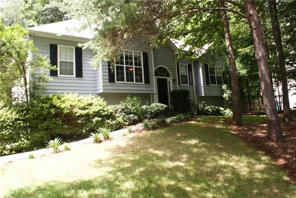 6820 Sarah Drive, Cumming, GA 30041 — most recent listing photo