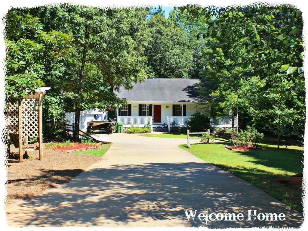 425 Tommy Thompson Way, Whitesburg, GA 30185 — most recent listing photo