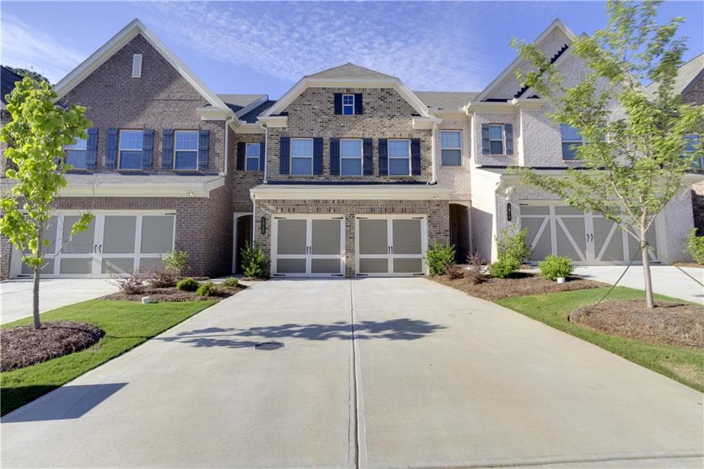 3 bedroom townhouse sold at 1065 Hampton Oaks Drive, Alpharetta, GA 30004