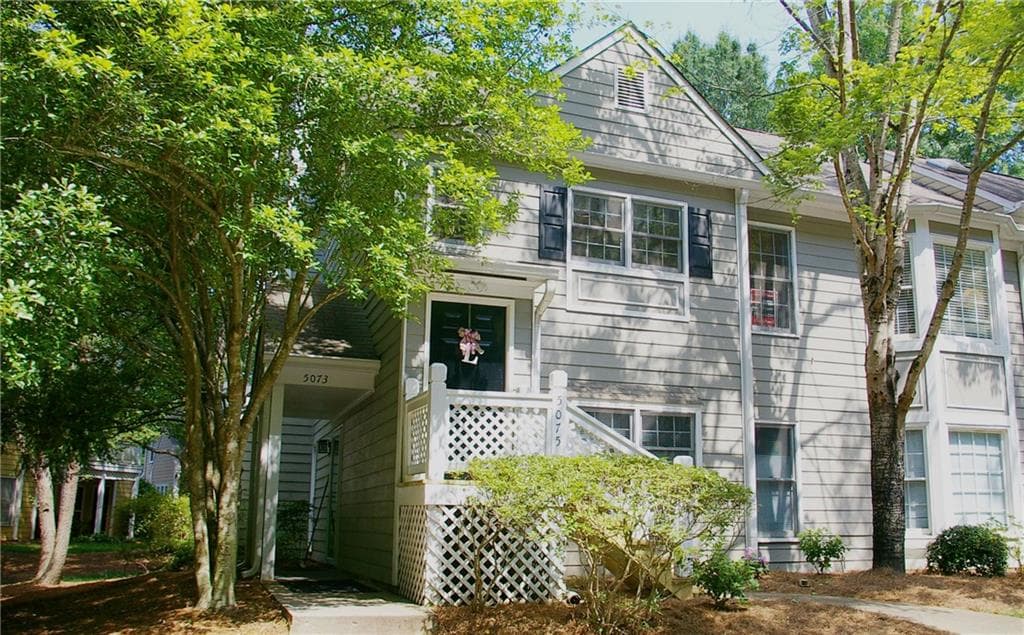 2 bedroom, 1,278 sq ft condominium sold at 5075 Avalon Drive, Alpharetta, GA 30005