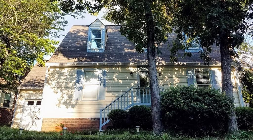 1394 Oakengate Drive, Stone Mountain, GA 30083 — most recent listing photo
