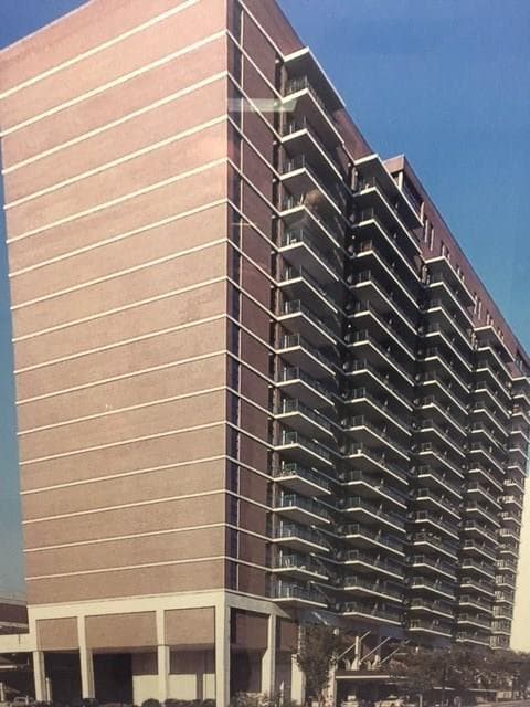 1 bedroom, 768 sq ft condominium sold at 620 Peachtree Street 1808, Atlanta, GA 30308