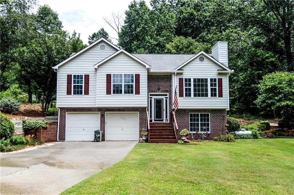 4 bedroom, 1,699 sq ft single family residence sold at 119 Laguna Springs Drive, Woodstock, GA 30188