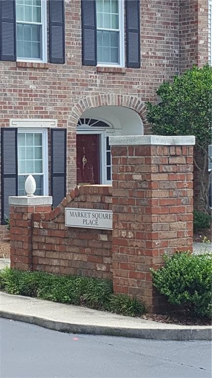 2 bedroom, 1,320 sq ft townhouse sold at 4 Market Square Place 4, Atlanta, GA 30318