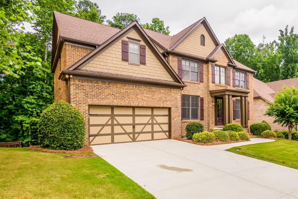 5 bedroom, 3,240 sq ft single family residence sold at 3501 Lake McGinnis Drive, Suwanee, GA 30024