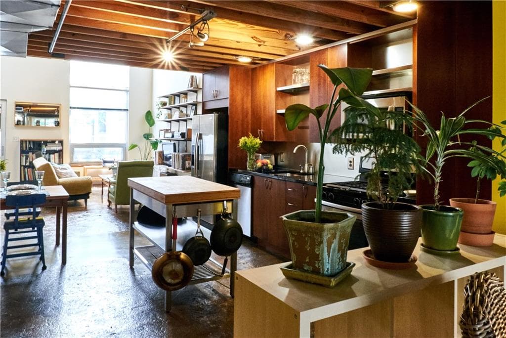 1 bedroom, 1,056 sq ft condominium sold at 1661 La France Street 425, Atlanta, GA 30307