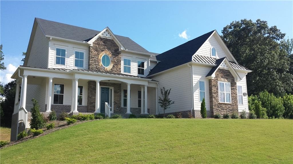 5 bedroom, 3,750 sq ft single family residence sold at 957 Hunter Way, Milton, GA 30004