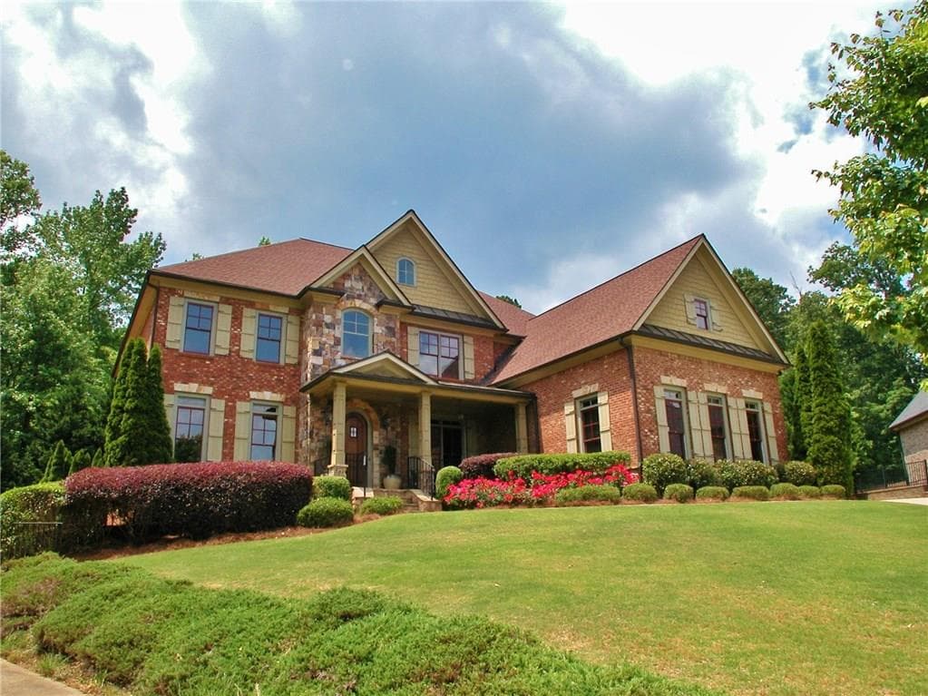 6 bedroom, 7,522 sq ft single family residence sold at 2963 Springbluff Lane, Buford, GA 30519