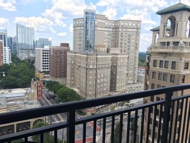2 bedroom, 1,344 sq ft condominium sold at 620 Peachtree Street 1604, Atlanta, GA 30308