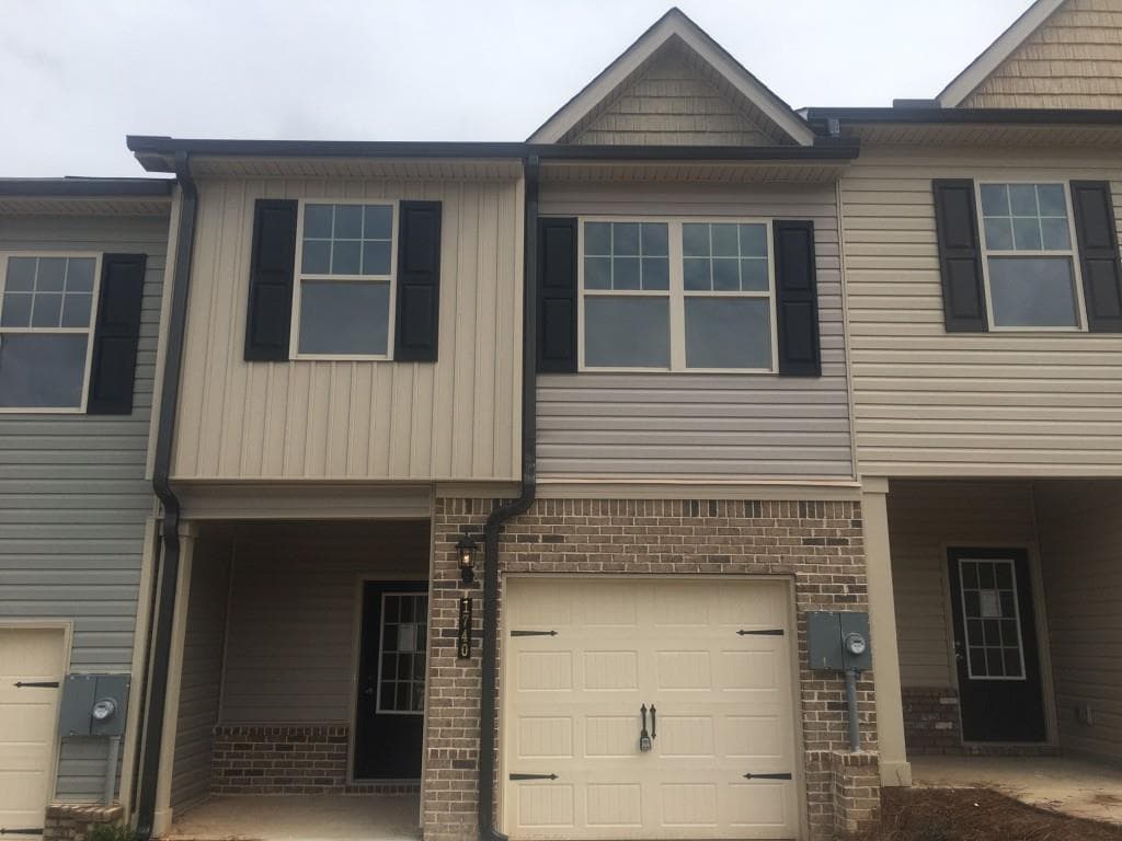 3 bedroom, 1,451 sq ft townhouse sold at 1740 Snapping Court, Winder, GA 30680