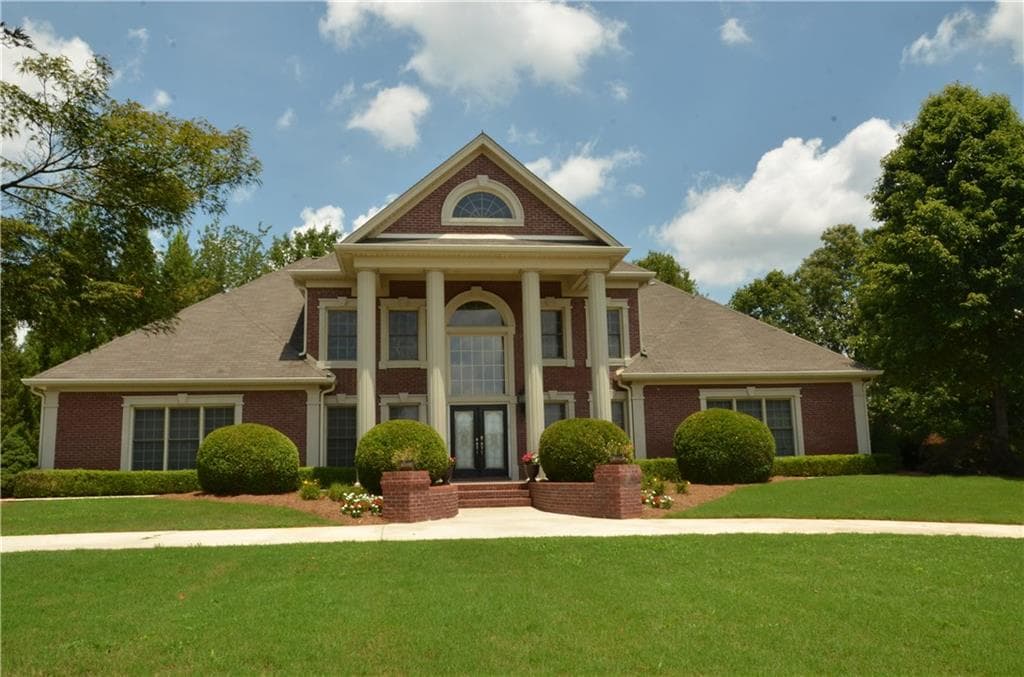 3 bedroom, 3,048 sq ft single family residence sold at 4306 Marble Arch Way, Flowery Branch, GA 30542