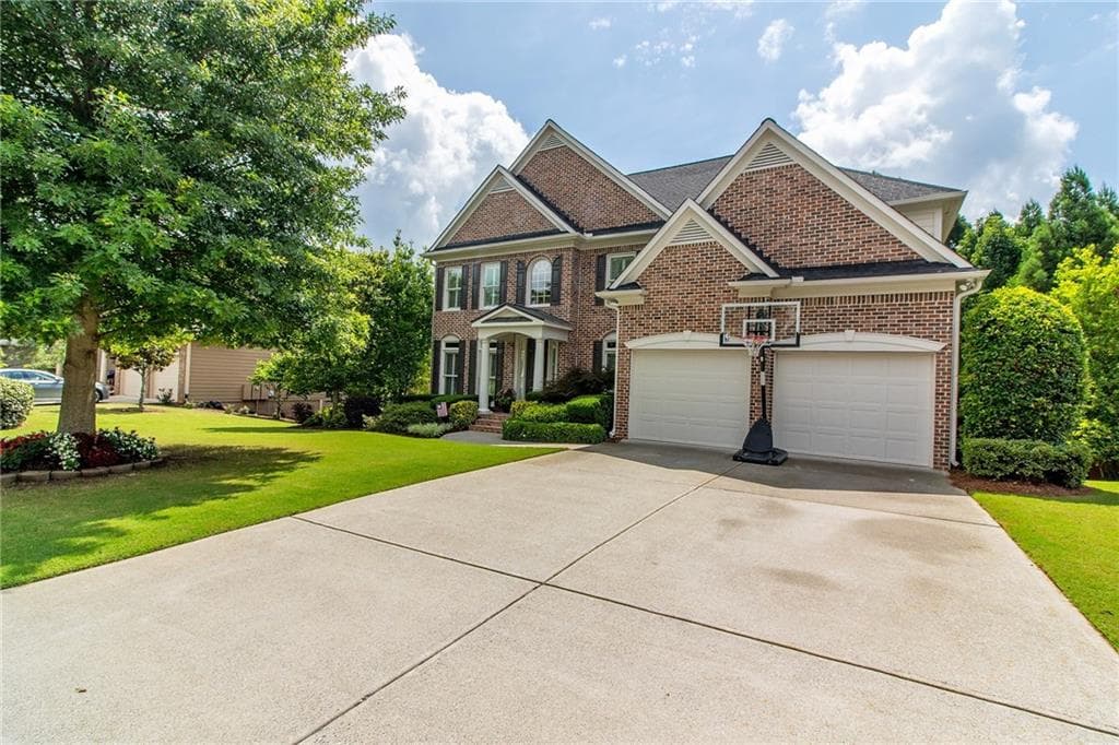 5 bedroom, 4,015 sq ft single family residence sold at 912 Laurelwood Court, Canton, GA 30115