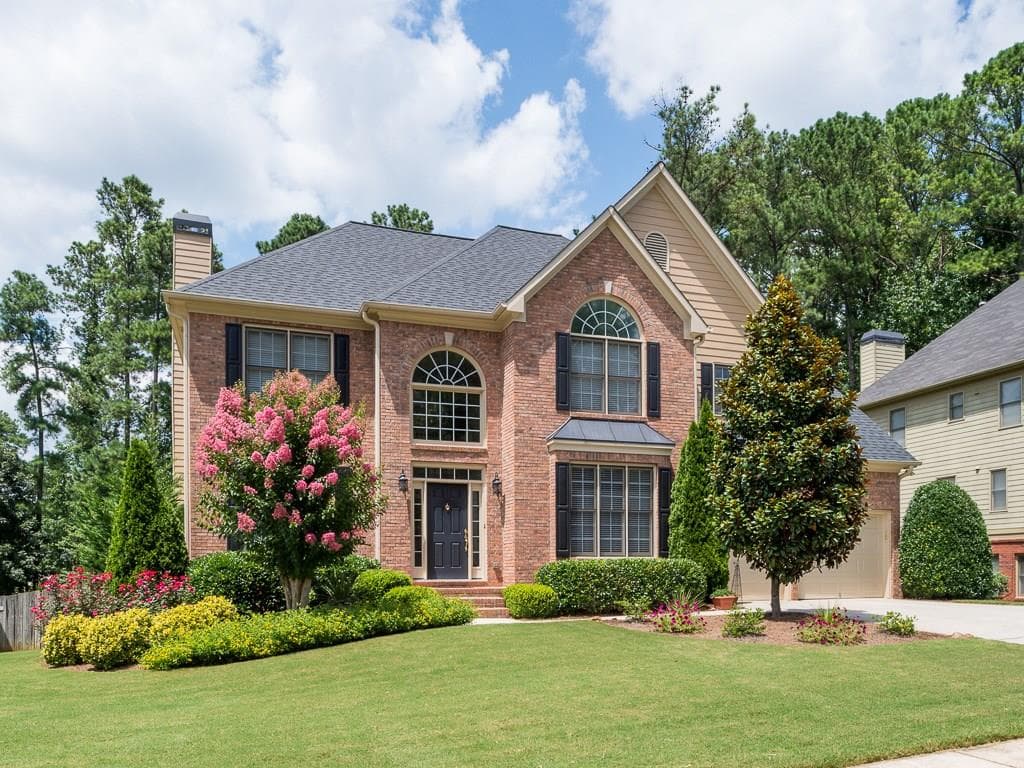 4 bedroom, 3,304 sq ft single family residence sold at 5550 Hedge Brooke Drive, Acworth, GA 30101