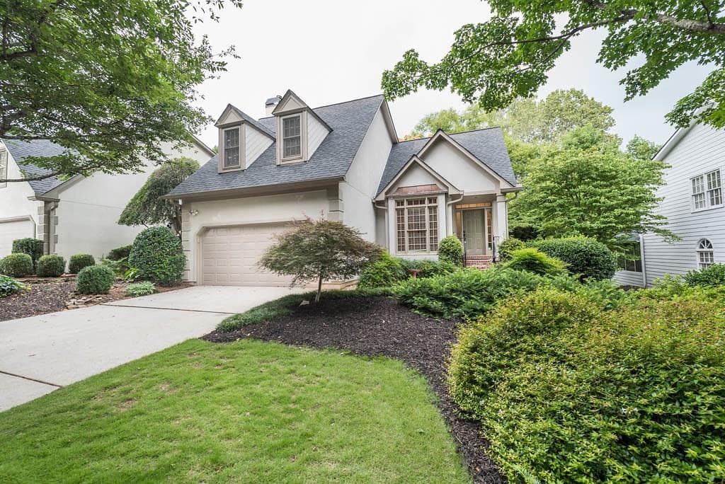 3 bedroom, 3,018 sq ft single family residence sold at 2901 Bankshill Row, Brookhaven, GA 30319