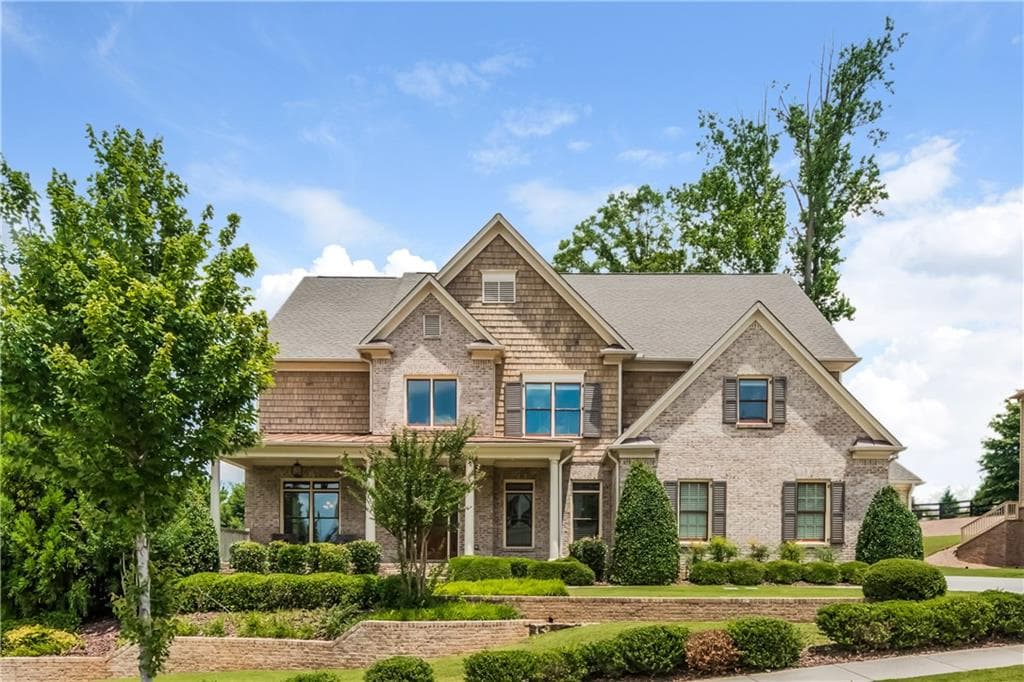 5 bedroom, 4,201 sq ft single family residence sold at 4650 WESTGATE Drive, Cumming, GA 30040